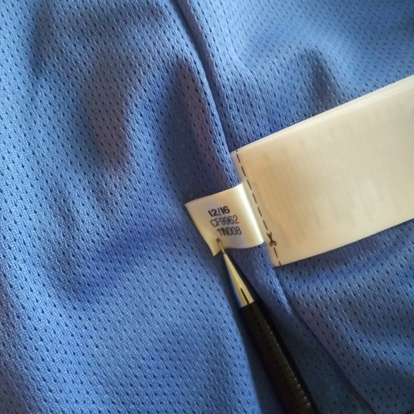 Adidas Windbreaker jacket, Size XL, NWT - Picture 4 of 5